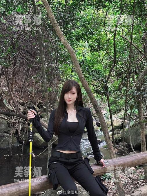 腐团儿Ikaros 腐团儿Ikaros的碧蓝航线作品,图集中每一艘船都像是拿了美妆基金,输出率直接上天!