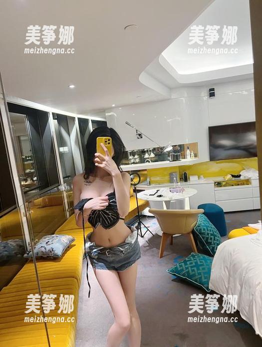 葛征 微密圈 - 听说葛征的黑丝修女美图,已经成为室内装饰新宠!