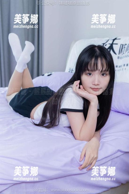 袜啵啵 - 熊熊的秘密资源交换：作品集里的小花样