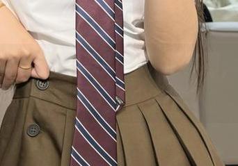 微密圈 – 陈佩奇黑胶格子裙套图,这小裙子里藏了多少心思?