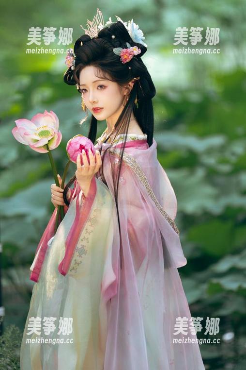 雯妹不讲道理 潜伏在图包里的婚纱:雯妹不讲道理教你如何在婚礼上抢戏。