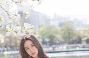 魅妍社 – 美昕Yumi的定义:定制校服是另一种作品的华丽宣言嘛?